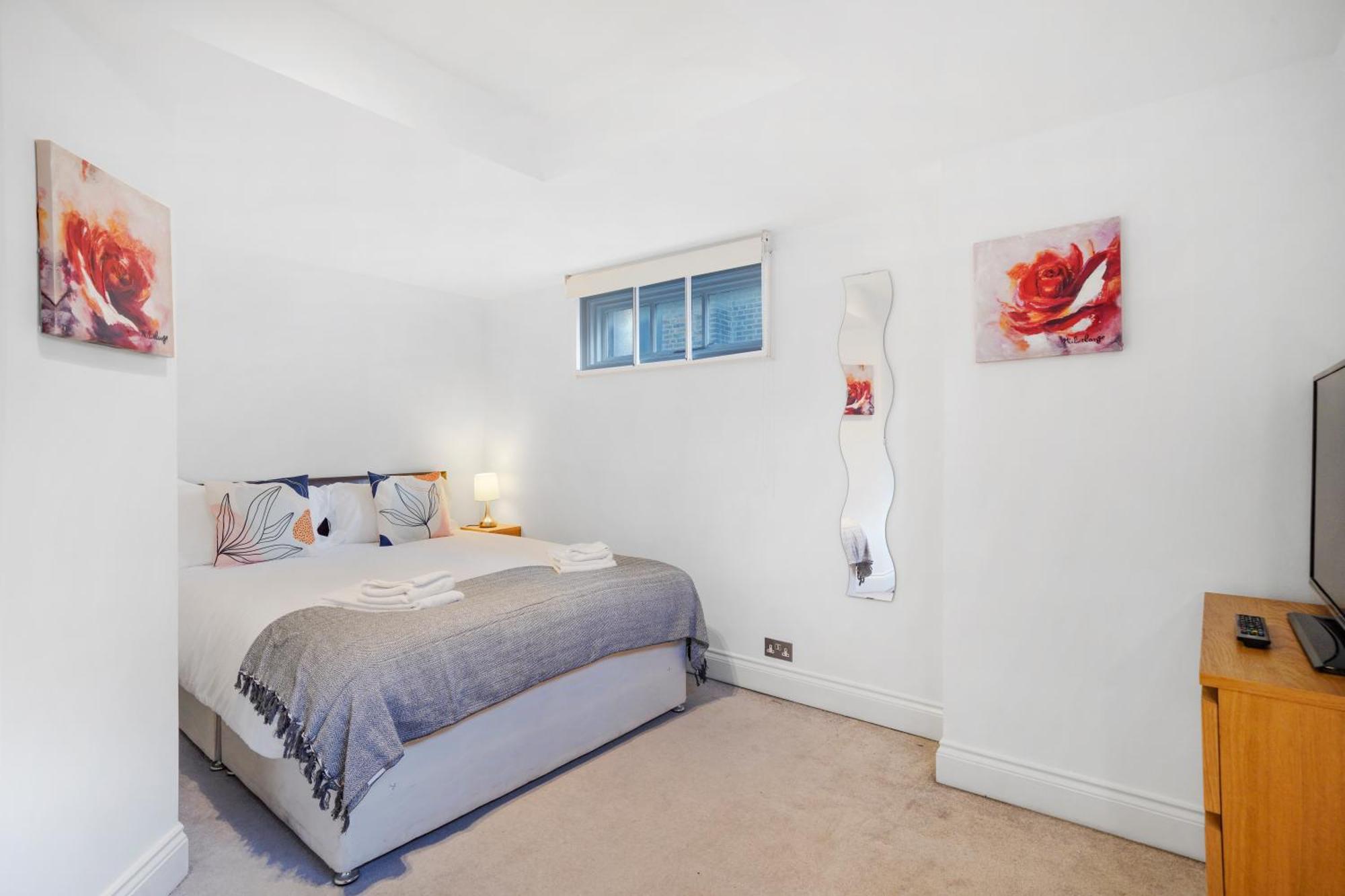 Apartment 3, Soho 2nd & 3rd Floors By Indigo Flats London